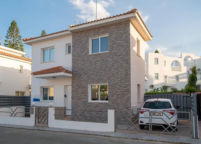 Villa Evelyn Protaras with Pool