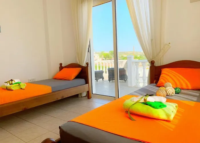 Carilisto Villas Big 4 Bedrooms In Center Of Ayia Napa