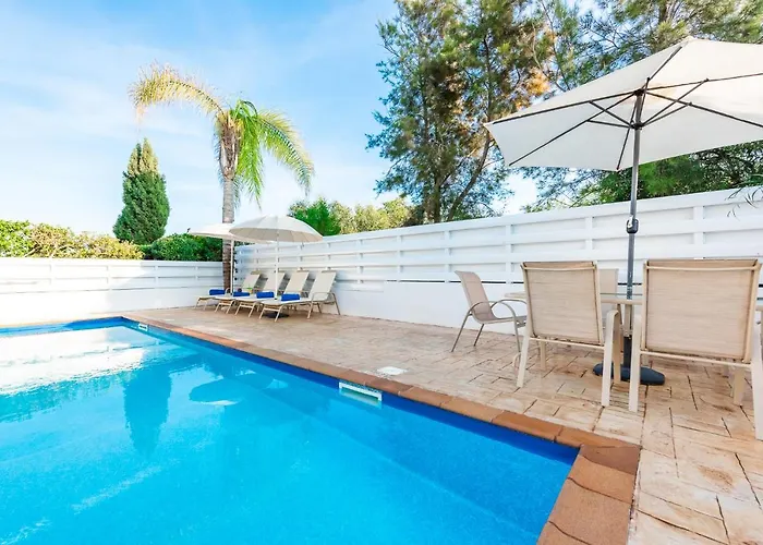 Villa Palm Breeze By Ezoria Villas Protaras