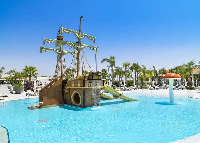 Ayia Napa hotels near Celebrities Square