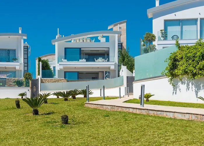 Lombardi Villa Protaras