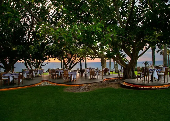 Paphos Beach Resorts